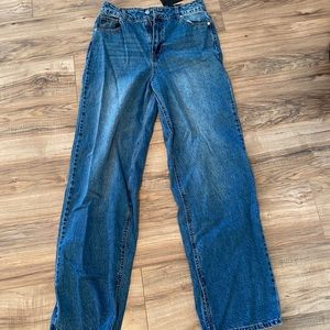 Fashion Nova Wire Leg Jeans size 9